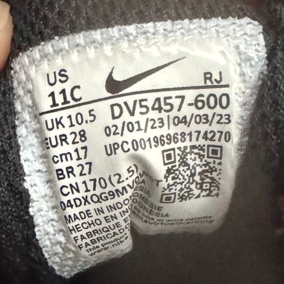 Nike Air Jordan 1 Low Black Red Kids Shoes Size 11C Retro Sneaker All Day Play - Picture 5 of 9